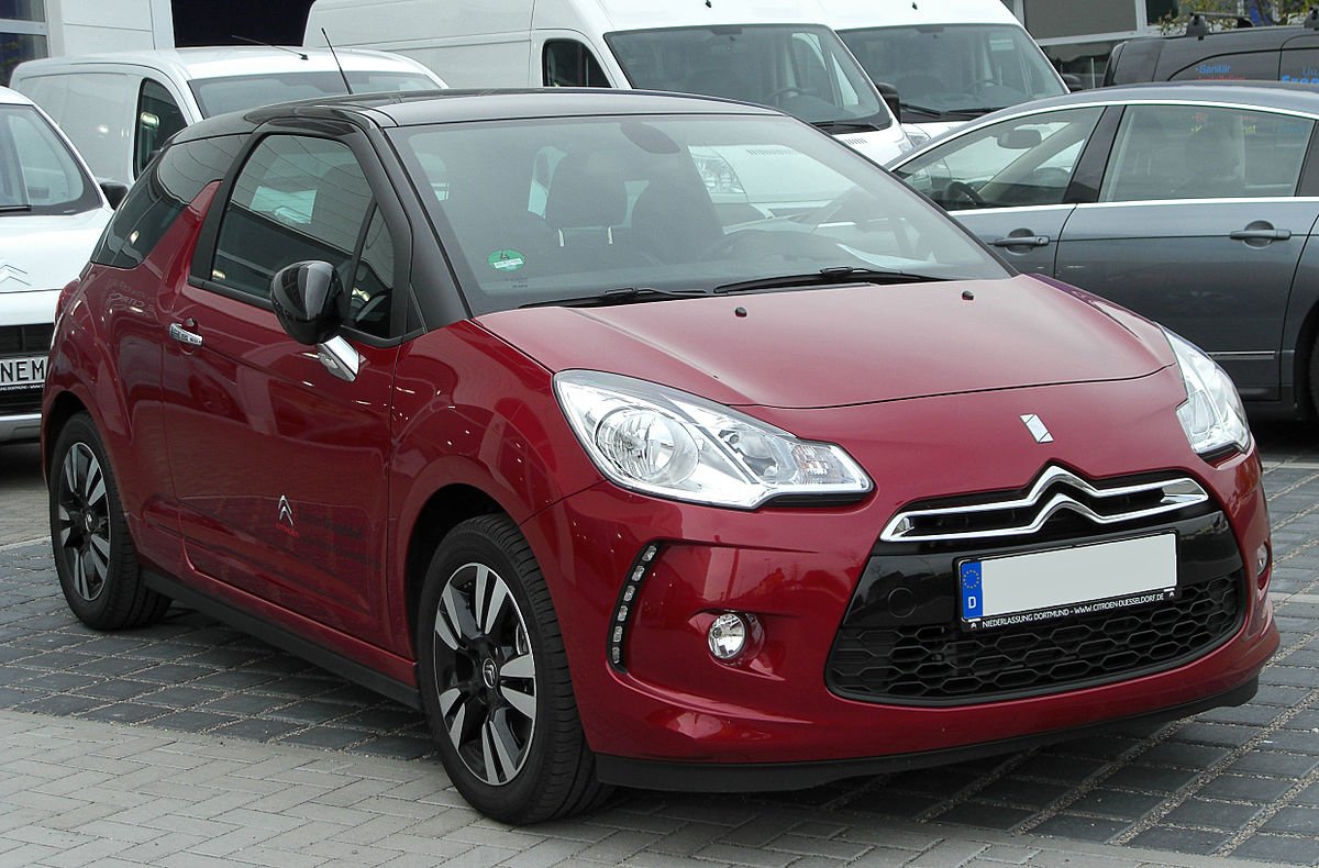 Citroen ds3 красный