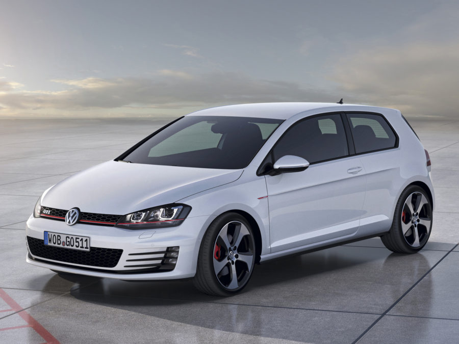Подробнее о статье VW Golf расход бензина, дизельного топлива для 4, 5, 6, 7, 8 поколений